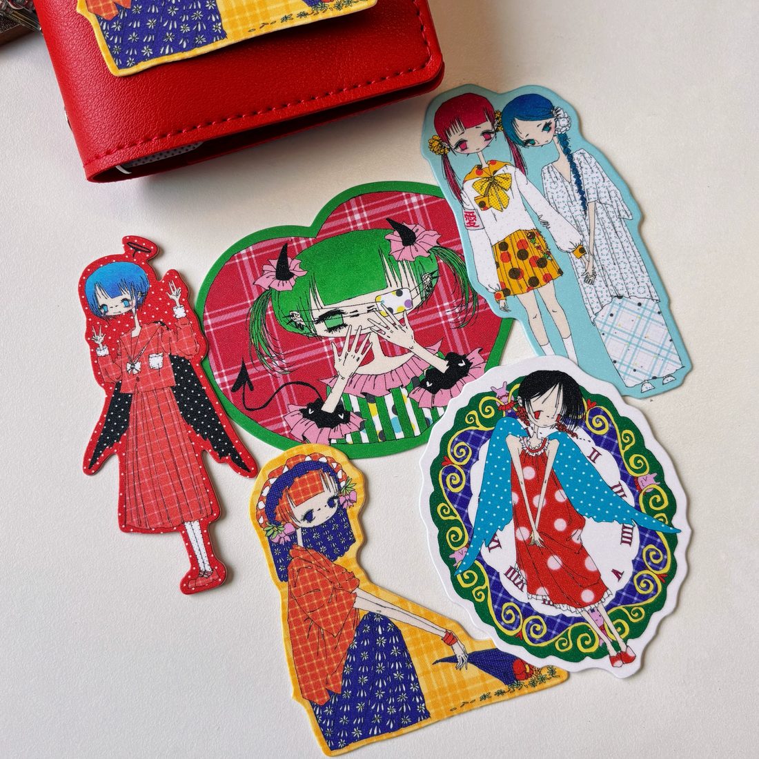 where x Onte Shaped Card & Divider Set - Glitter Character Journal Decoration - view 2